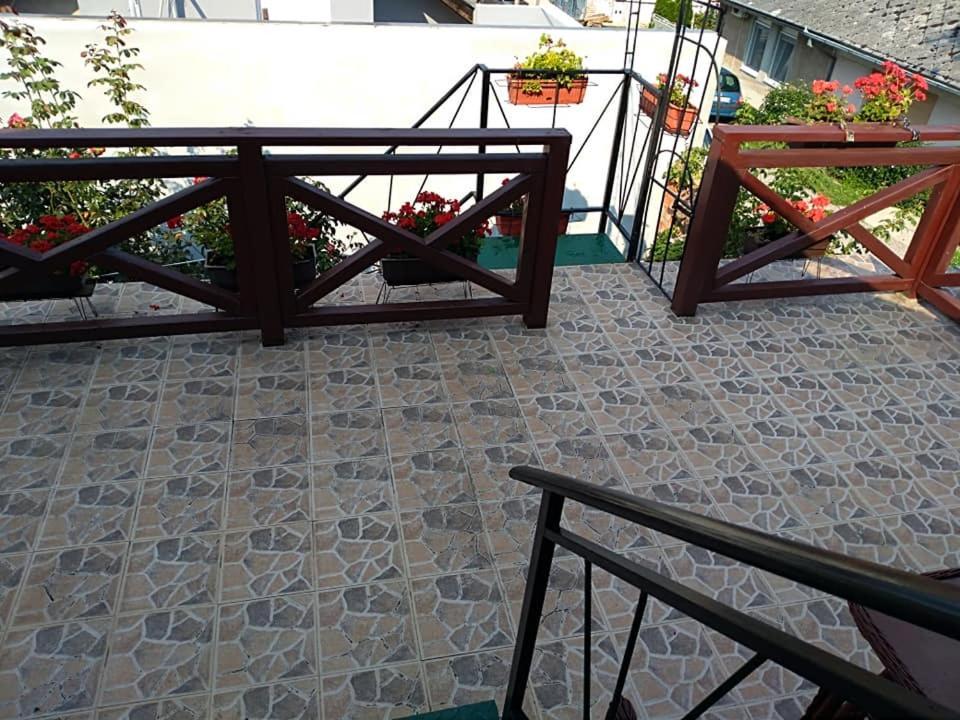 Apartman Vrdnicak Vrdnik Exterior foto